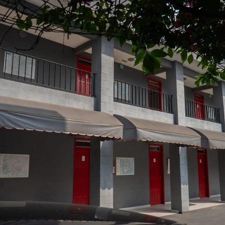 אובטובה Urbano Suites מראה חיצוני תמונה